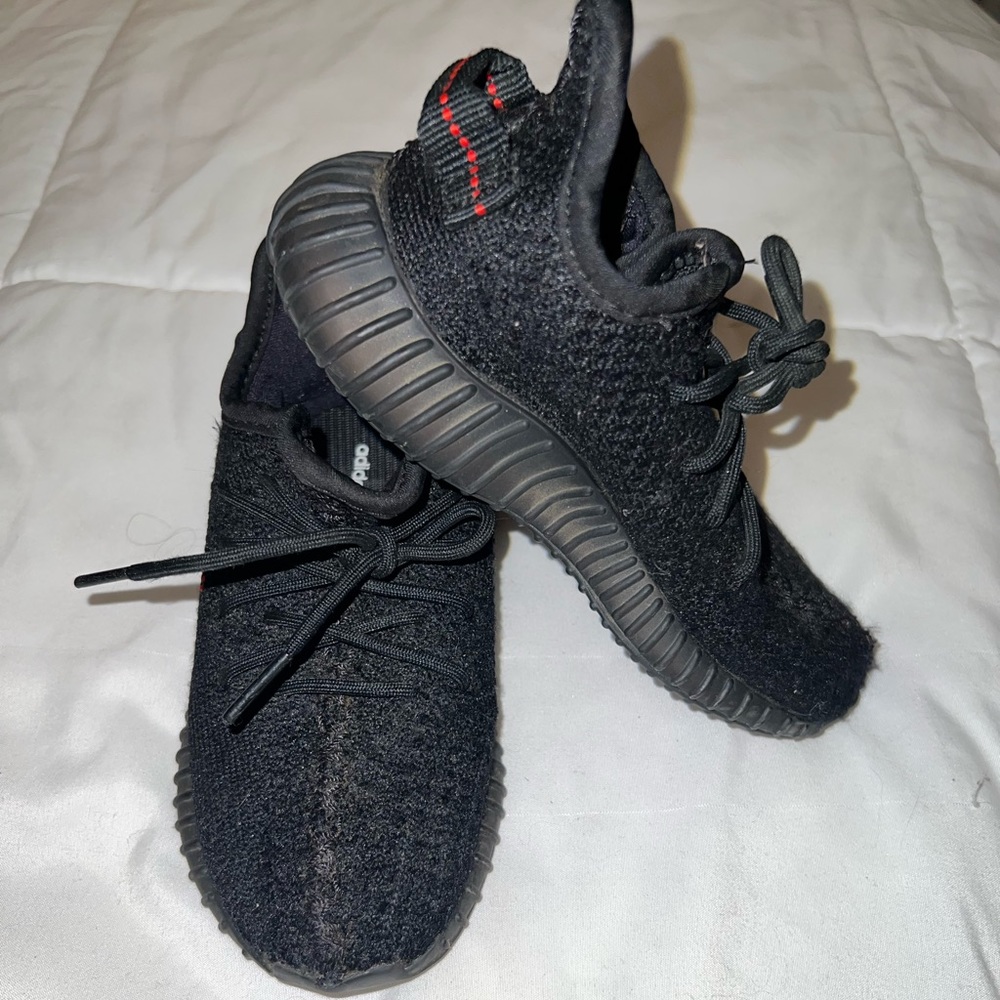 2017 Yeezy Boost 350 V2 'Bred'